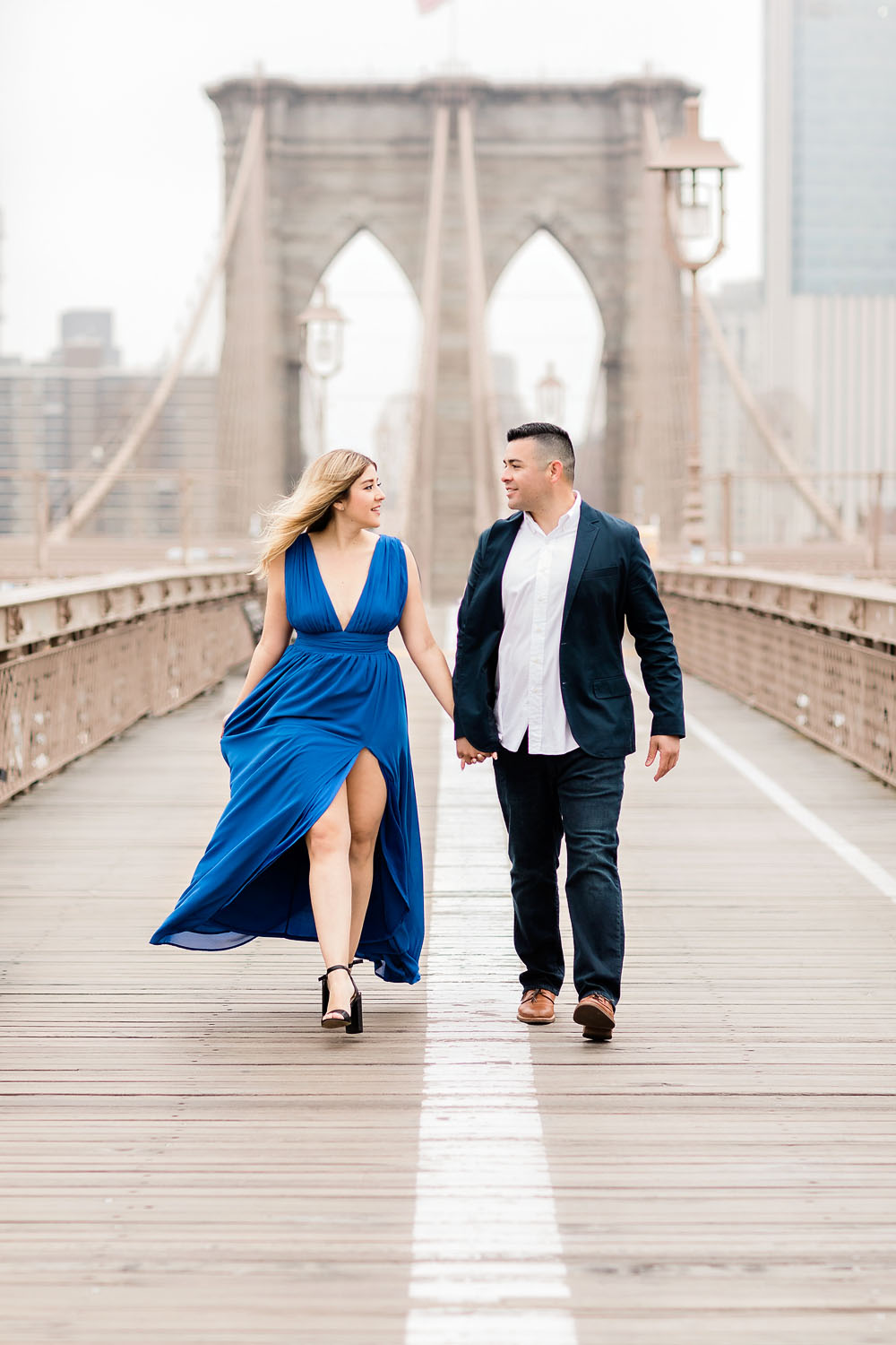 Romantic walk on the Brooklyn Bridge